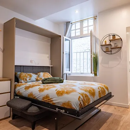 Les Du Castillet Apartment