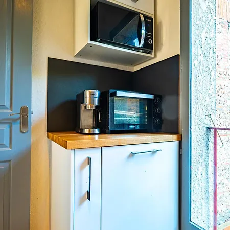 Les Du Castillet Apartment *