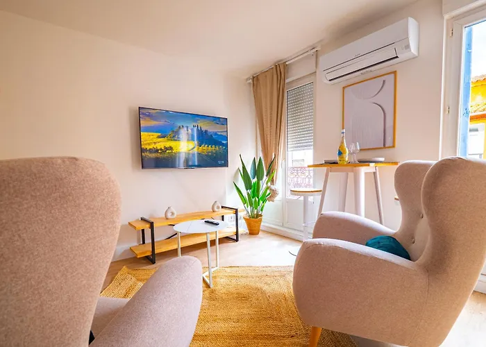 Les Du Castillet * Περπινιάν