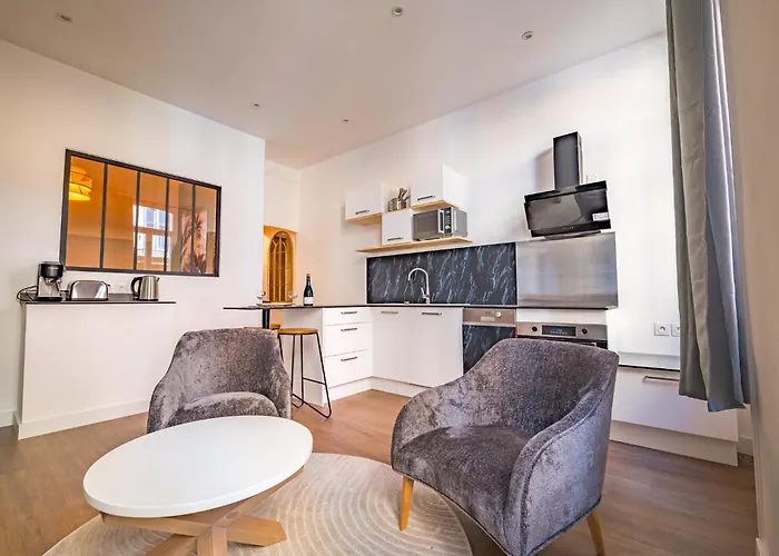 Les Du Castillet * Περπινιάν